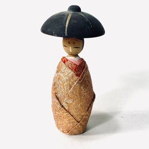 Japanese Kokeshi Wooden Geisha Kimono Doll Folk Art Craft Gold Material Wrapped